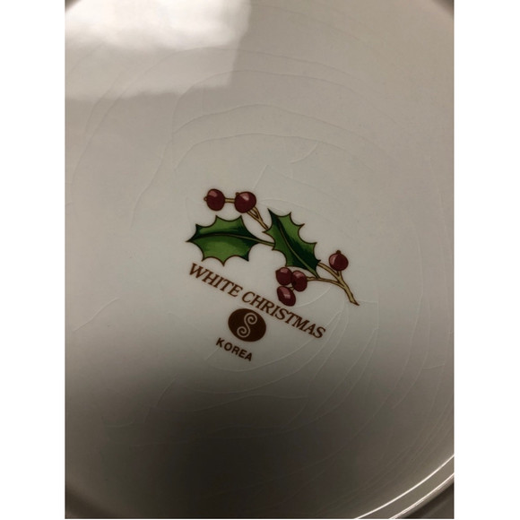 Vintage White Christmas dish set - Picture 15 of 15